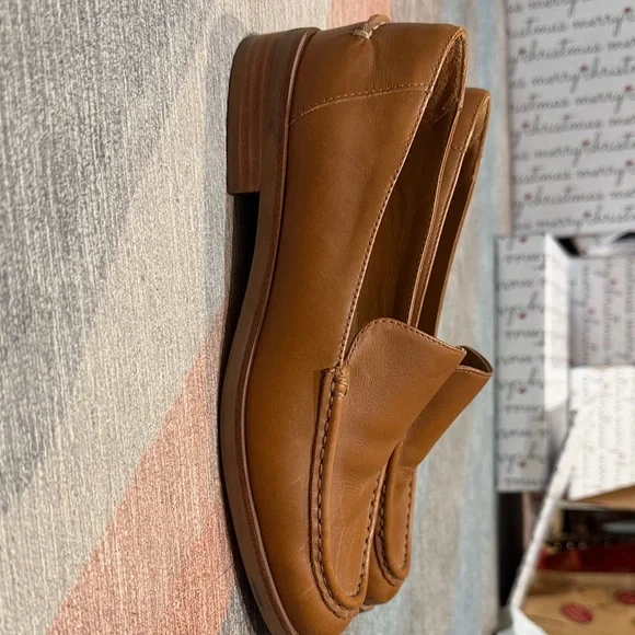 Everlane Tan Leather Loafers - Picture 3 of 4